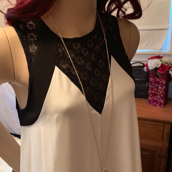 Alya white & black dress - Picture 7 of 11